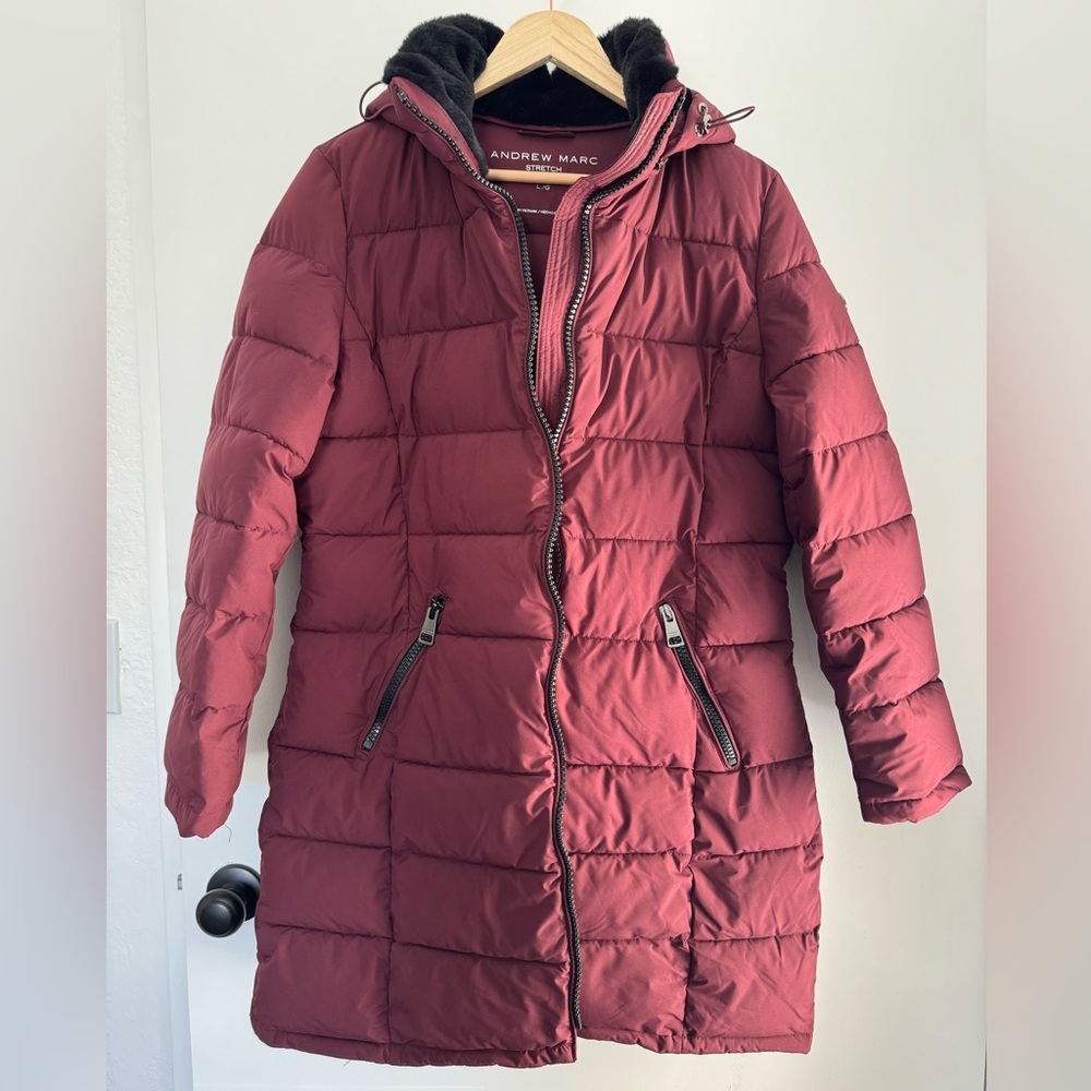 Andrew Marc Stretch Puffer Coat Women’s Large Burgundy Hooded Long Winter Jacket - Picture 3 of 7